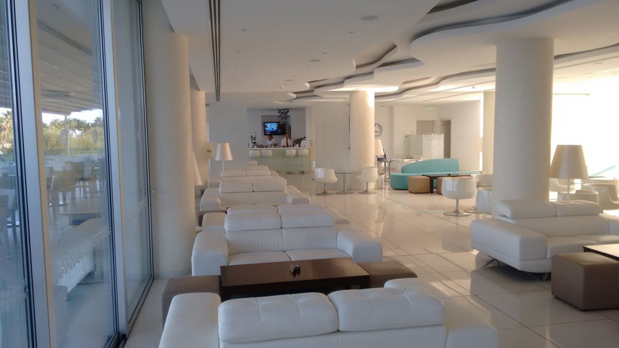 vrissaki beach hotel