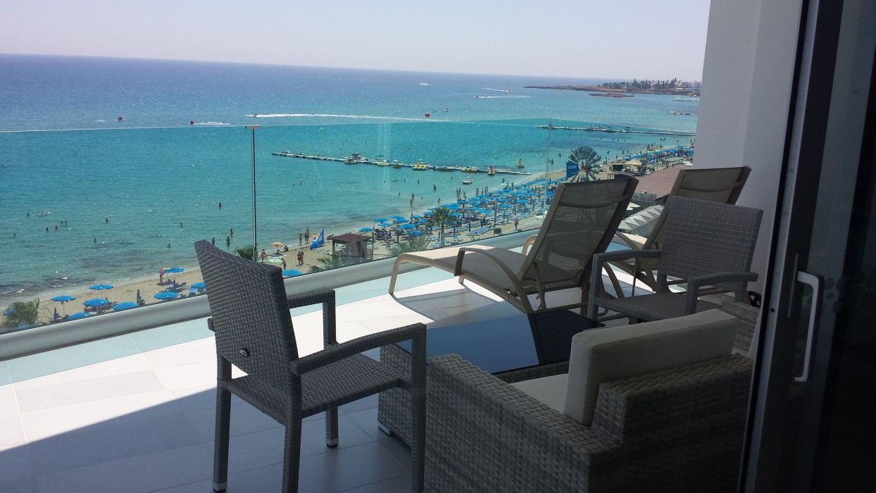 vrissaki beach hotel