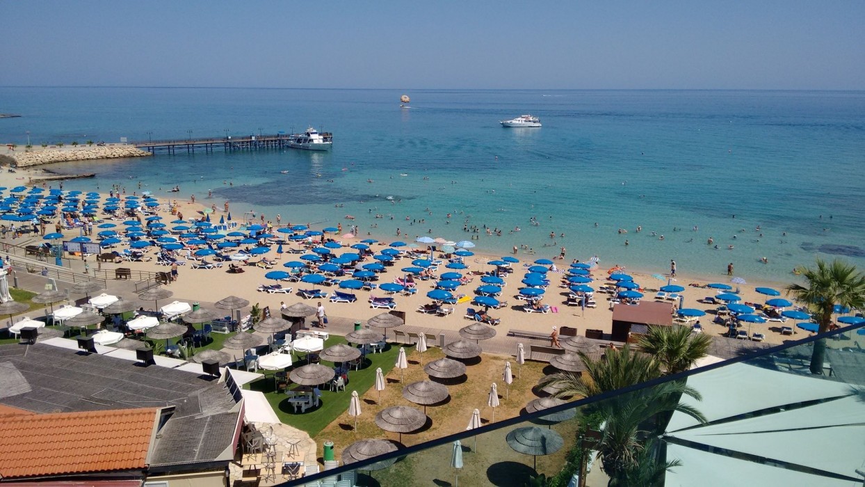 vrissaki beach hotel