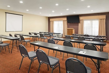 country inn and suites by radisson topeka west ks