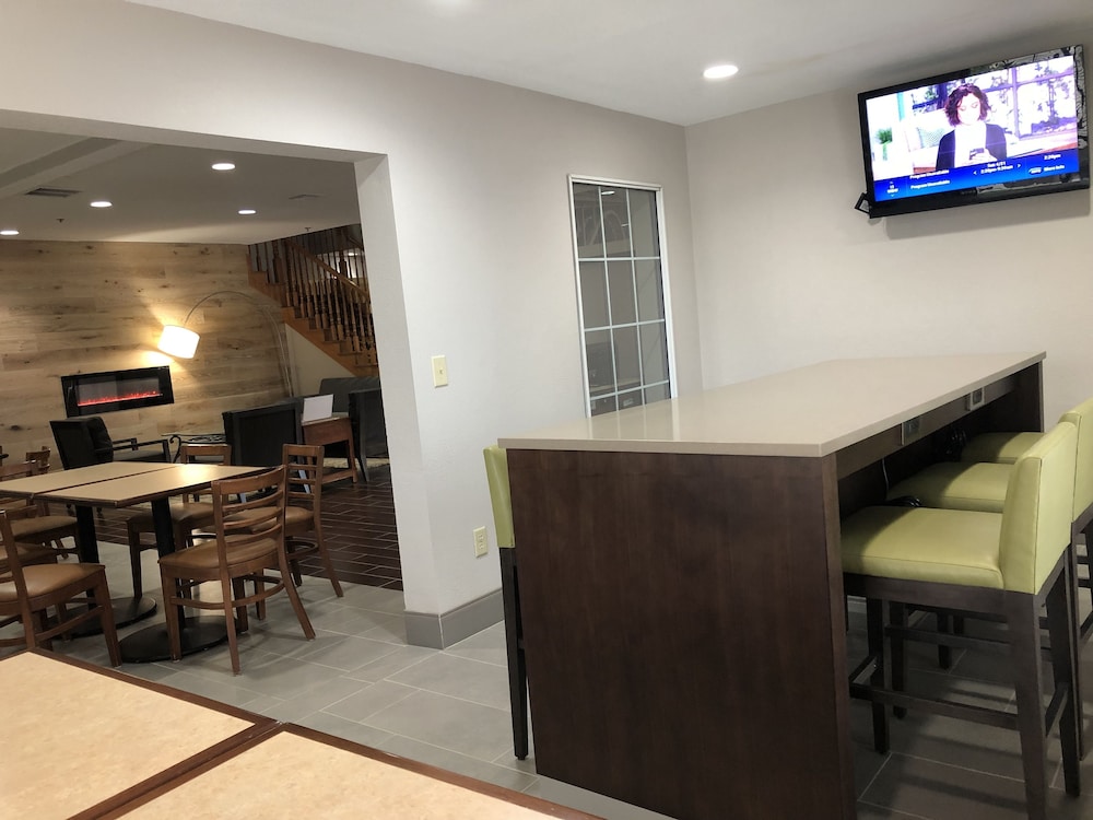 country inn and suites by radisson topeka west ks