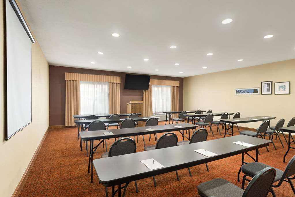 country inn and suites by radisson topeka west ks