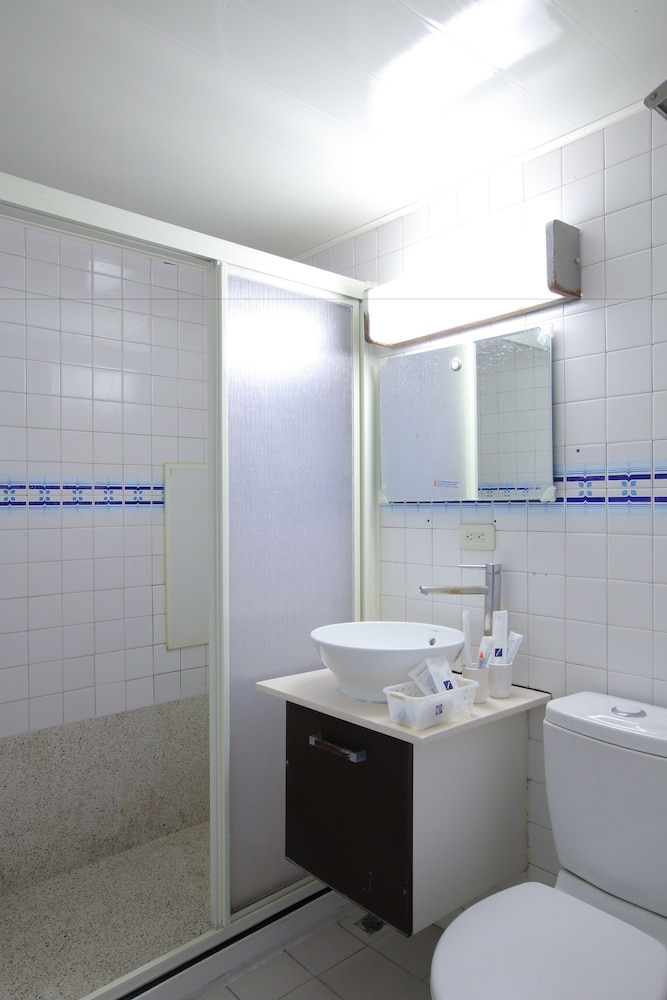 chiayi crown hotel