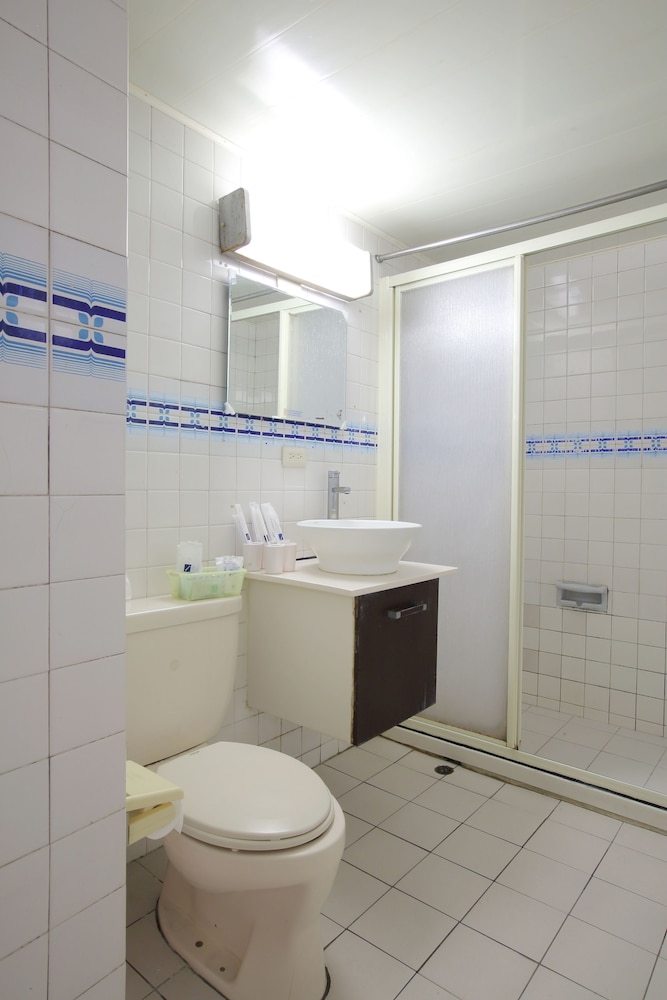 chiayi crown hotel
