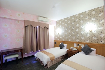 chiayi crown hotel
