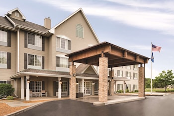 country inn and suites by radisson west bend wi