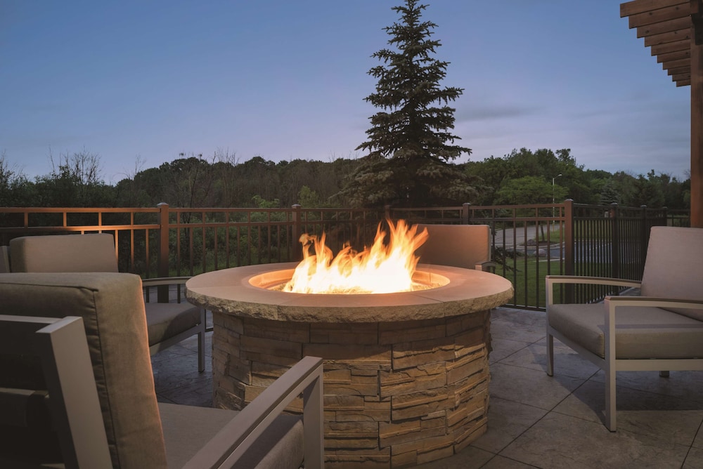 country inn and suites by radisson west bend wi