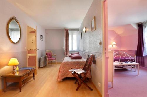 Contact Hotel De France Contres-Beauval-Cheverny,Khajjiar,3 star