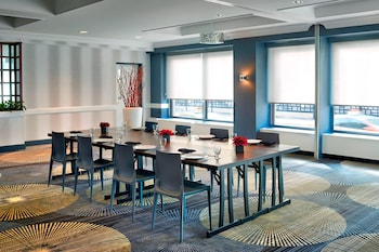 courtyard by marriott downtown toronto