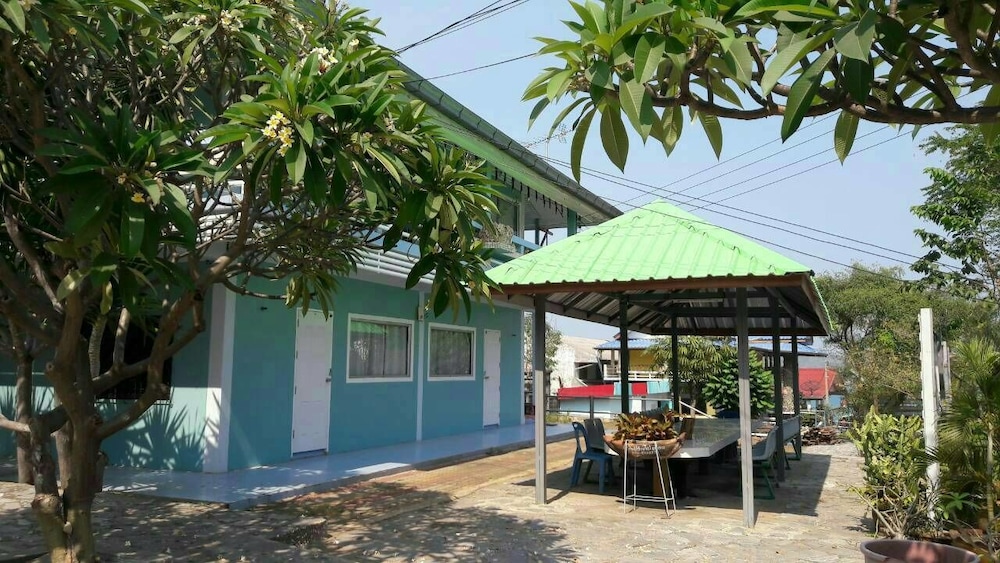 rimtalay resort koh si chang