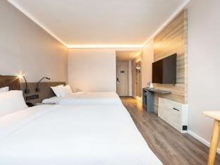 Hanting Express Jiaozuo Middle Jiefang Road,,2 star