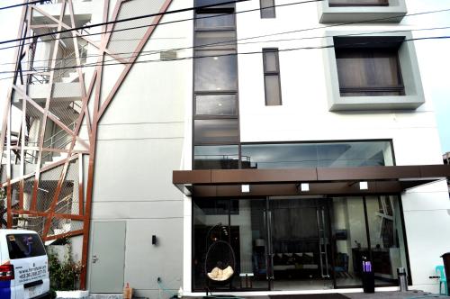 the ferra premier by jg