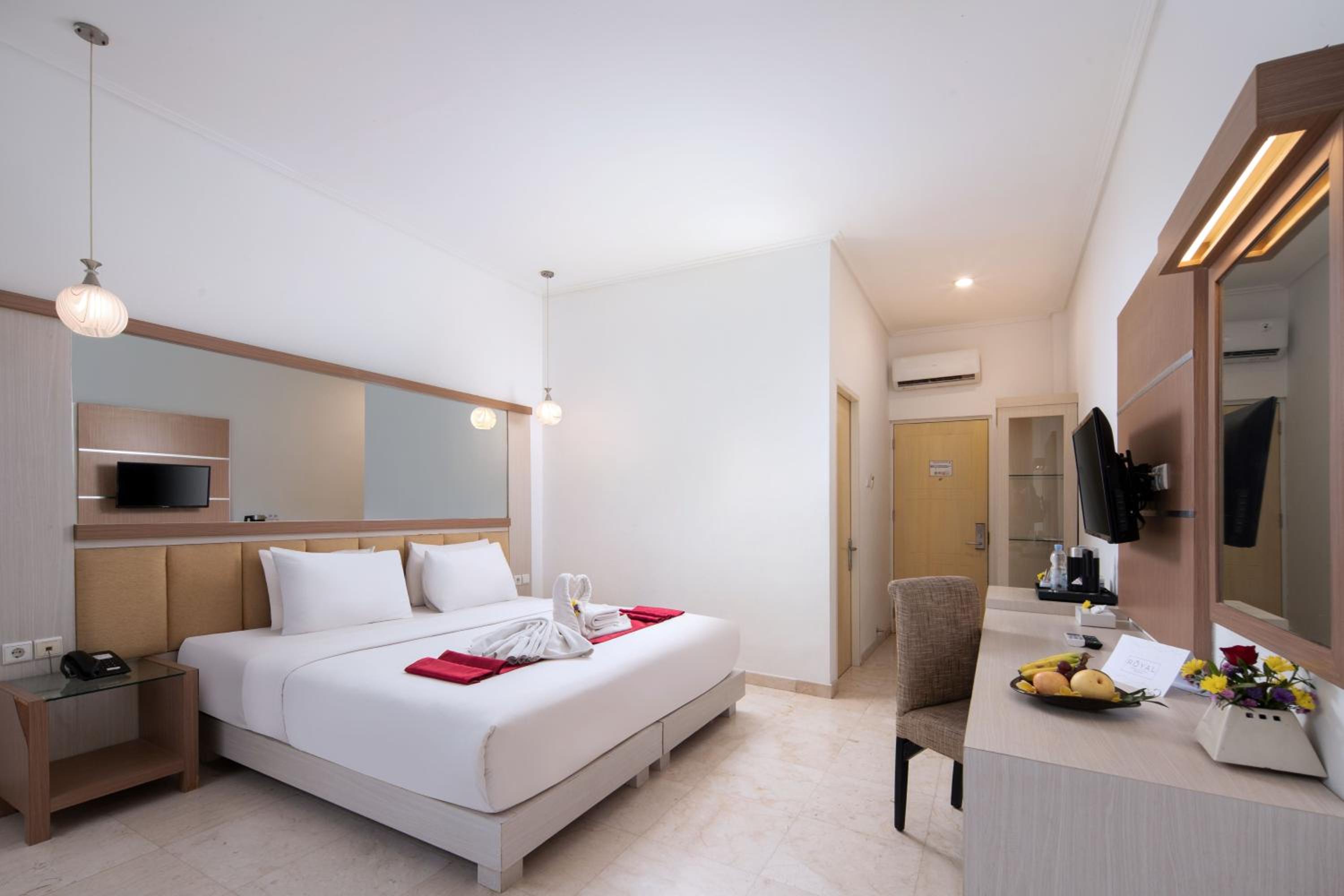 royal hotel and villa trawas