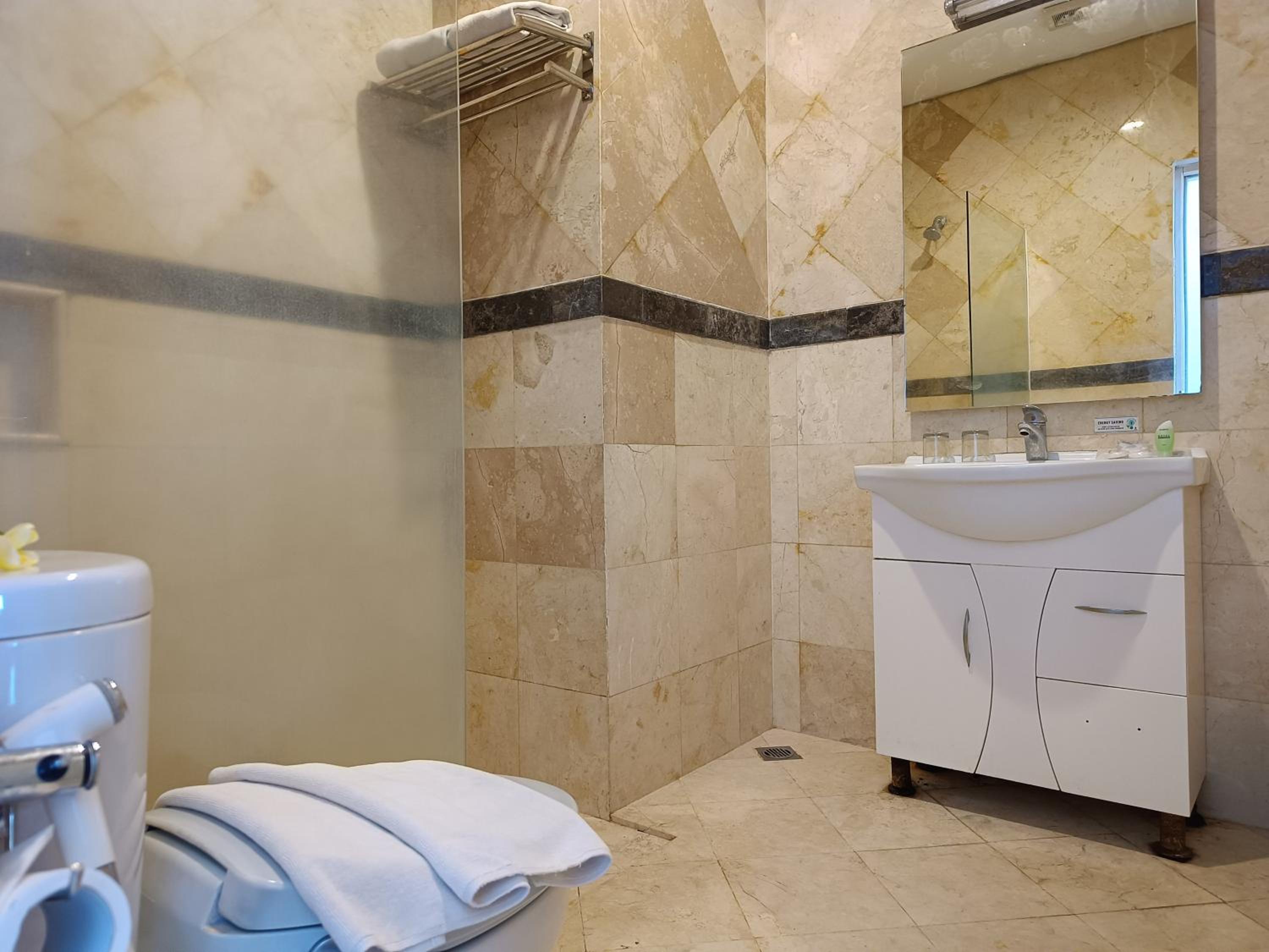 royal hotel and villa trawas