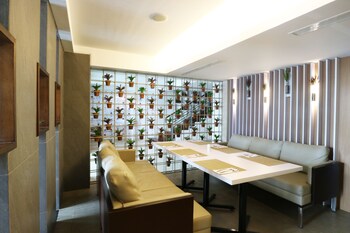 ramedo hotel