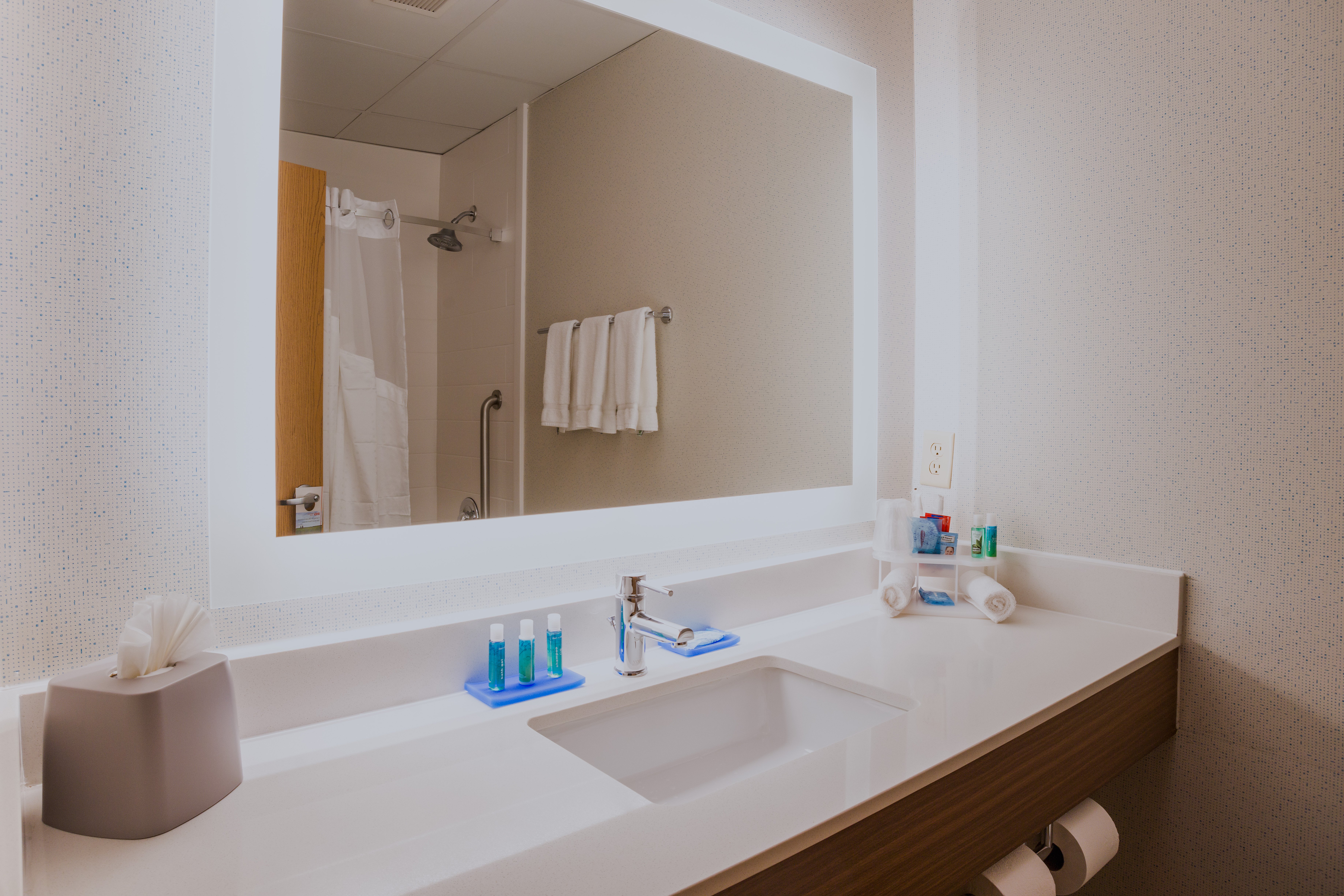 holiday inn express branford new haven by ihg