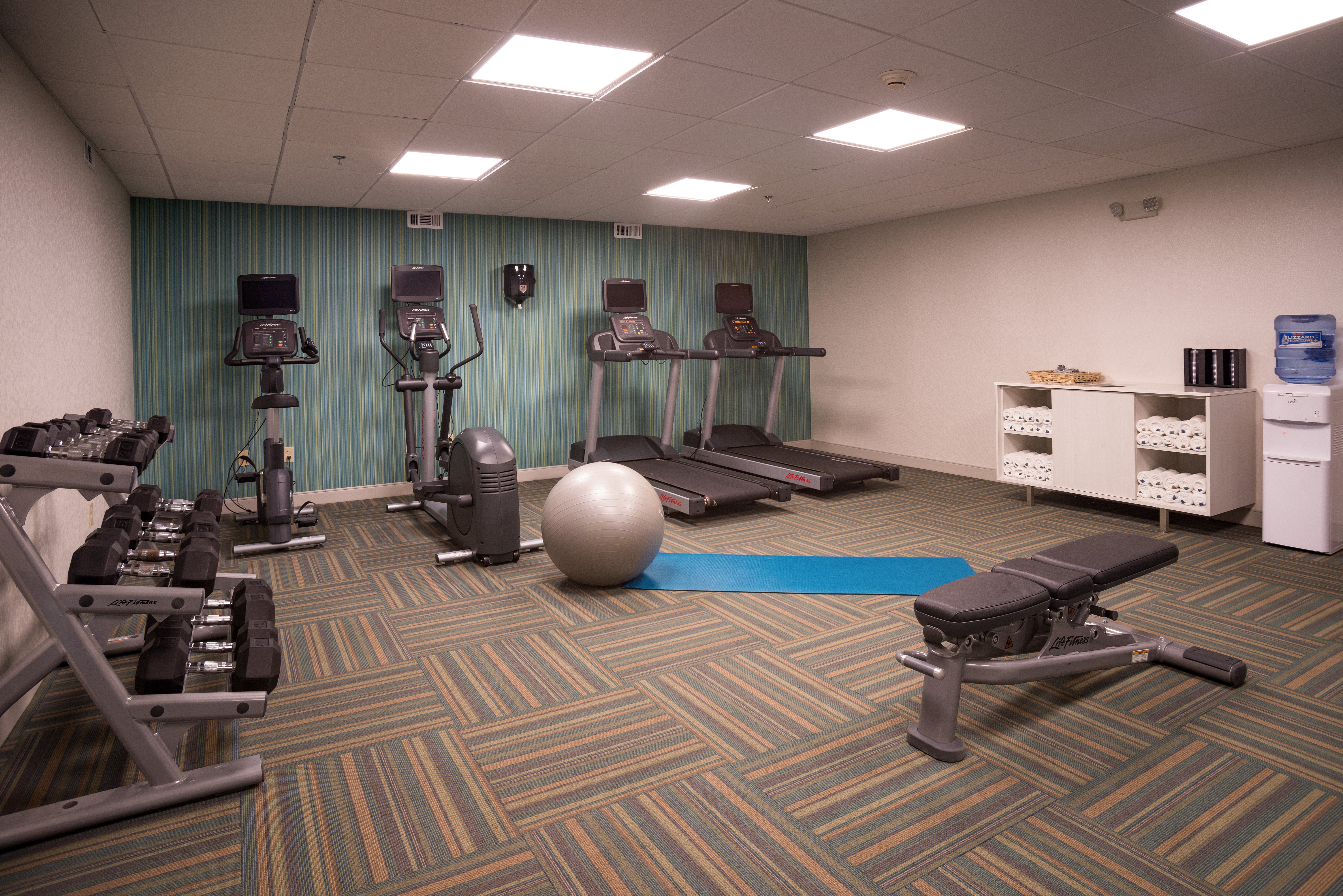 holiday inn express branford new haven by ihg