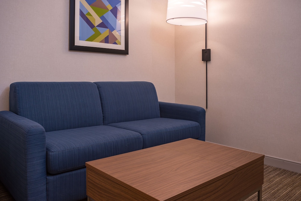 holiday inn express branford new haven by ihg