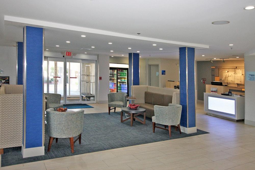holiday inn express branford new haven by ihg