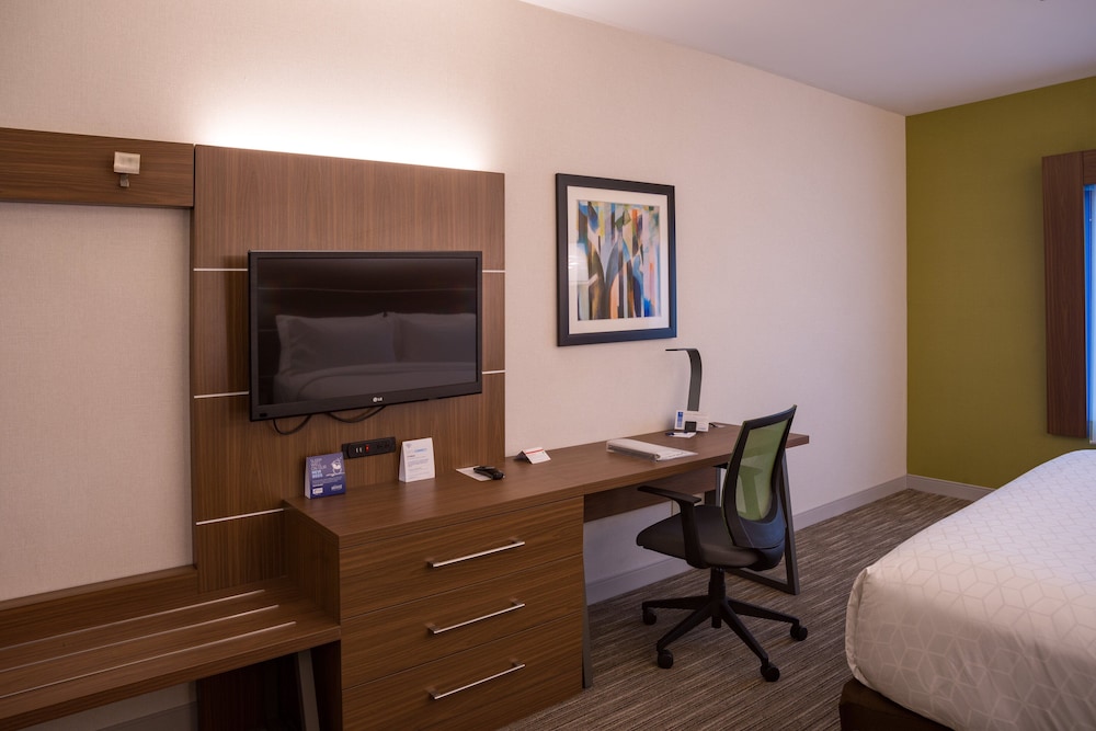 holiday inn express branford new haven by ihg