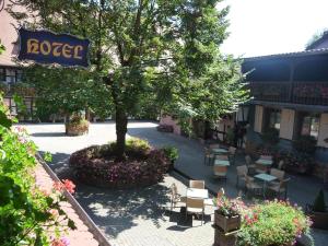 hotel restaurant pere benoit