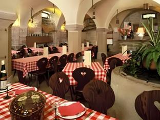 hotel restaurant pere benoit