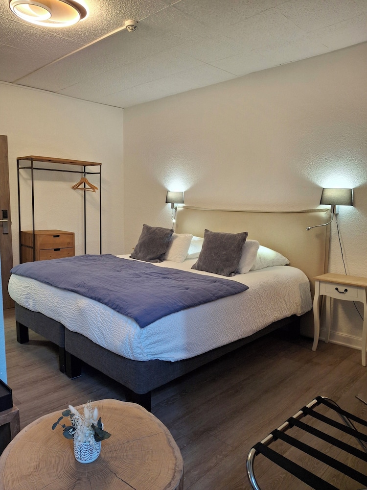 logis hotel restaurant la brasserie