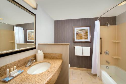 courtyard by marriott san antonio seaworld lackland