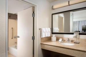 courtyard by marriott san antonio seaworld lackland