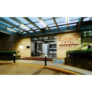 Summit Hotel Magnolia,Makati>>Cubao,3 star