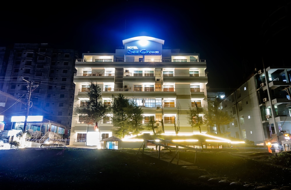 hotel sea crown