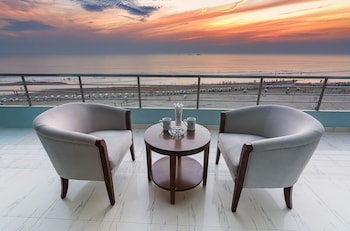 hotel sea crown