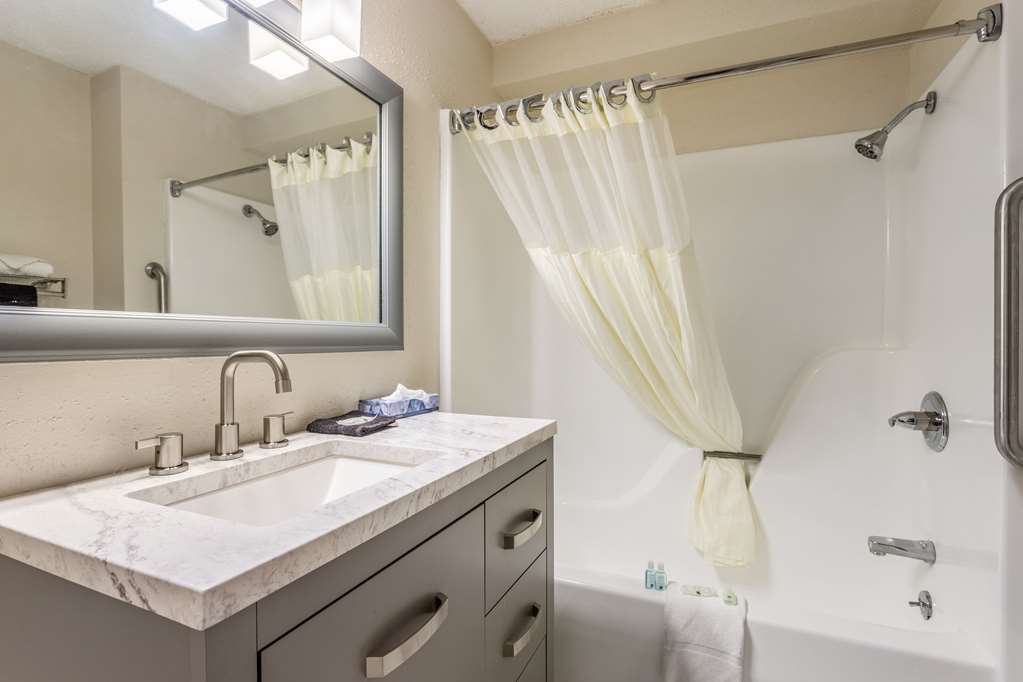 quality inn branson on the strip