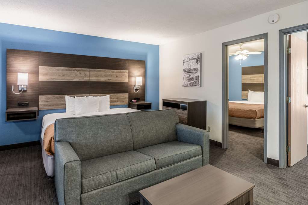 quality inn branson on the strip