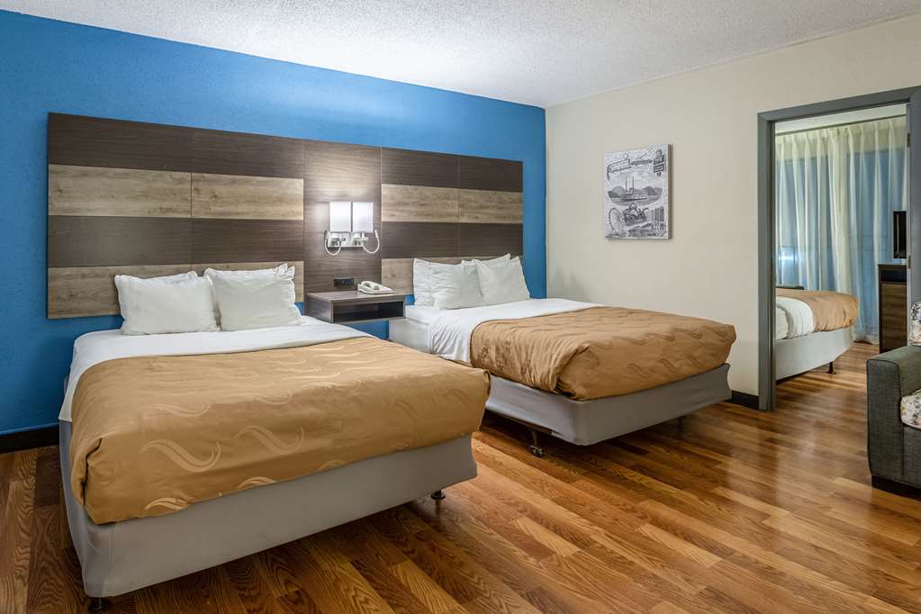 quality inn branson on the strip