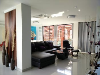 Phitsanulok United,Phitsanulok Province>>Phitsanulok,4 star