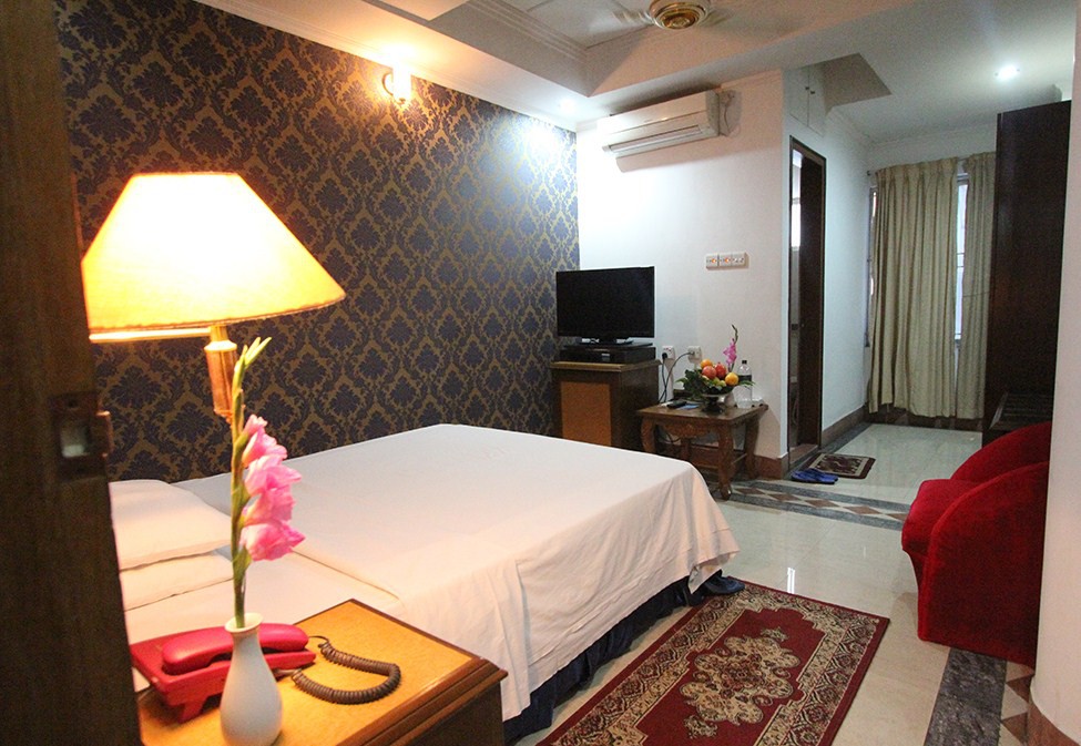 sea shell hotel and restaurant