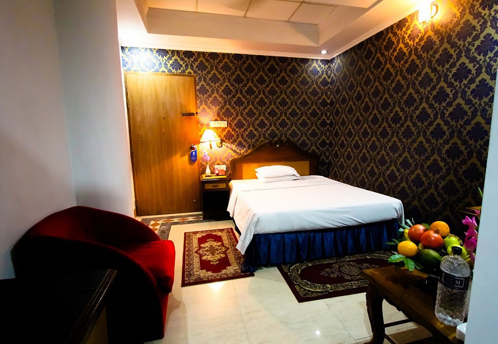 sea shell hotel and restaurant