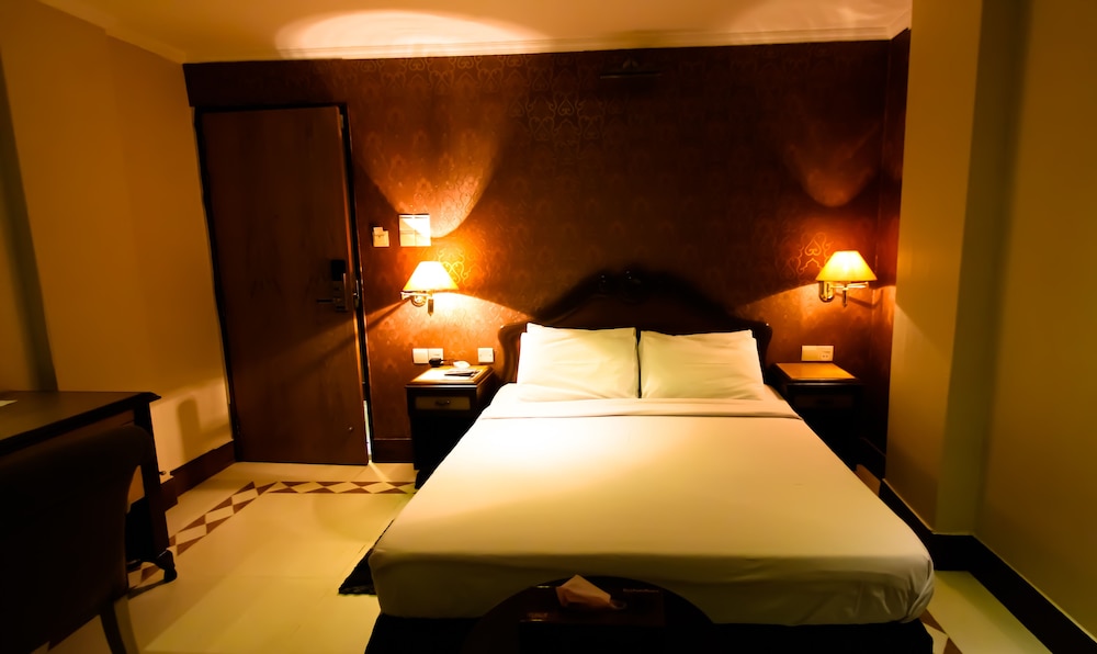 sea shell hotel and restaurant