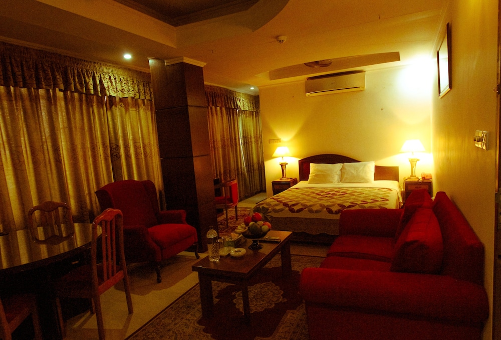 sea shell hotel and restaurant