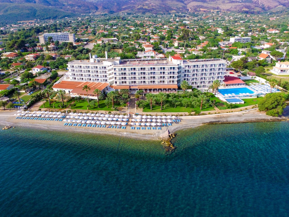 calamos beach family club hotel