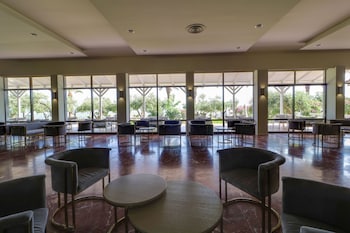 calamos beach family club hotel