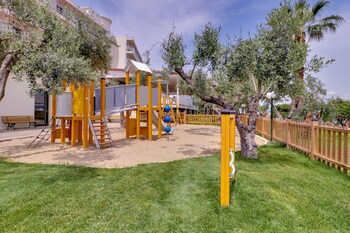 calamos beach family club hotel