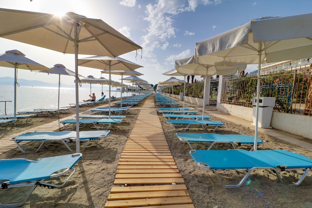 calamos beach family club hotel