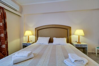 calamos beach family club hotel