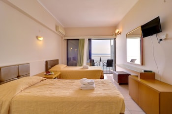 calamos beach family club hotel