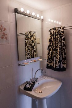 hotel kostis