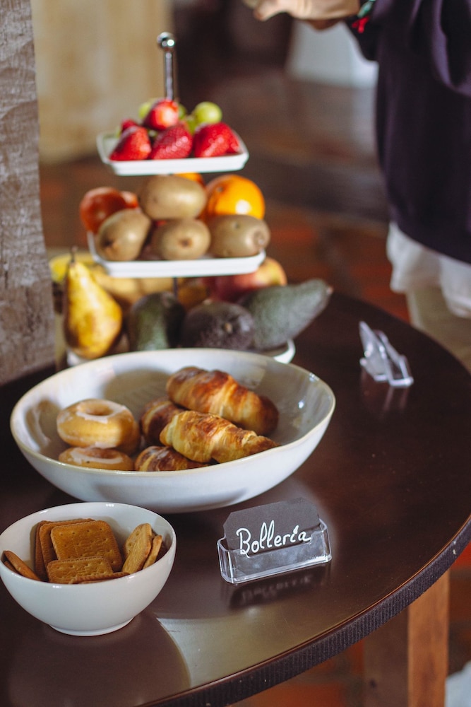 hotel palacio la casona de cerrazo