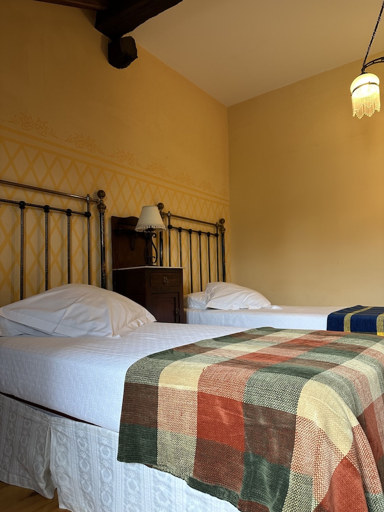 hotel palacio la casona de cerrazo