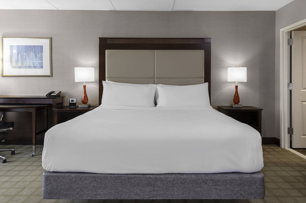 crowne plaza boston woburn by ihg